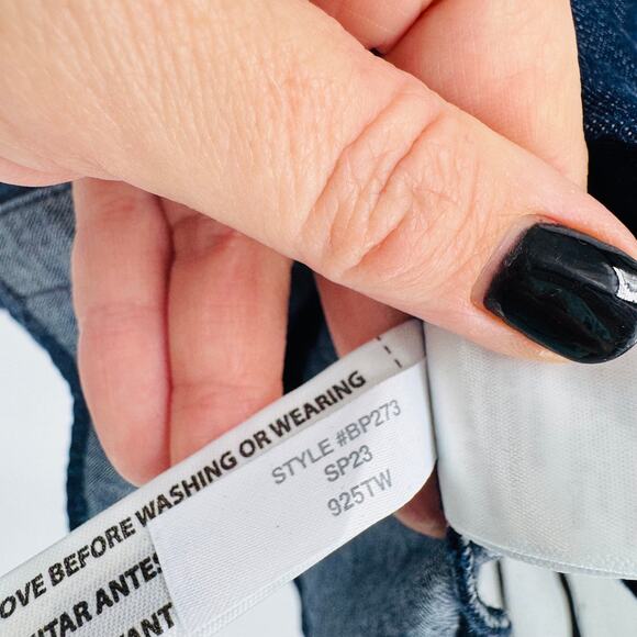 J.Crew Factory Dark Chambray Denim Button Down Shirt M Classic Everyday Casual - Picture 4 of 7